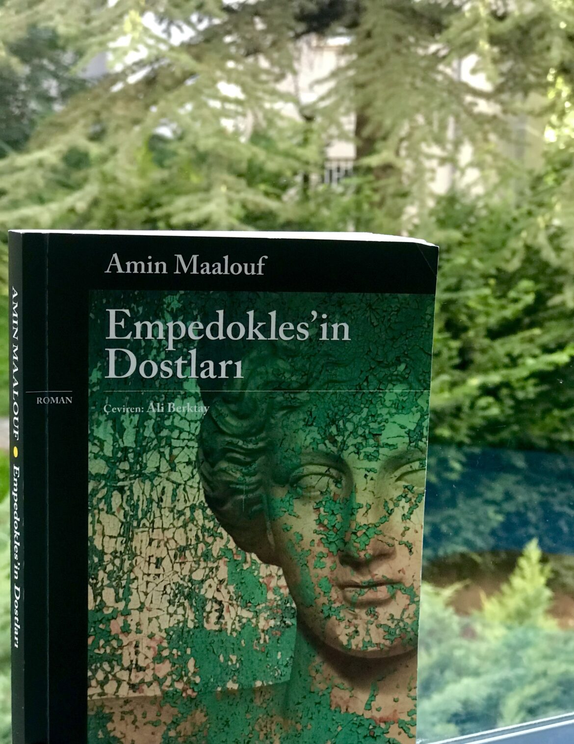 “Empedokles’in Dostları” Kitap Yorumu